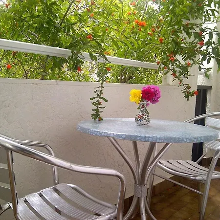 Thalassa アパート *